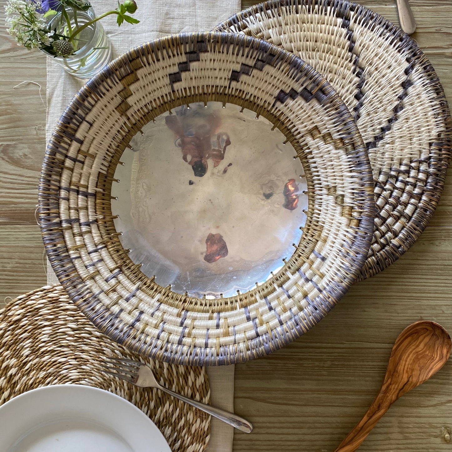 Large Aluminium Bowl with Air Design Trim