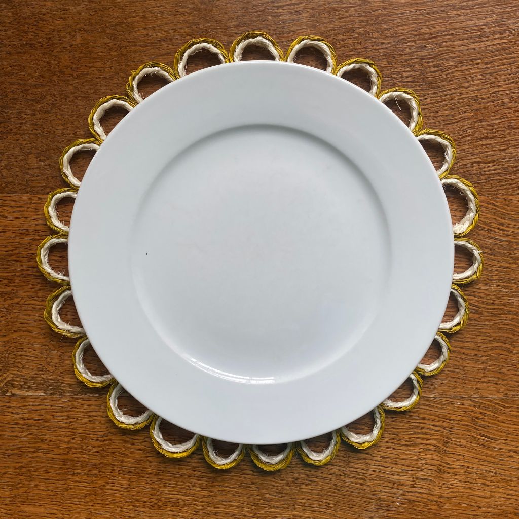 Natural Lutindzi Grass Placemat with Mustard Yellow and White Scalloped Edge