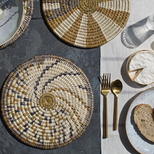 TAKHI - Umoya - Air Trivet