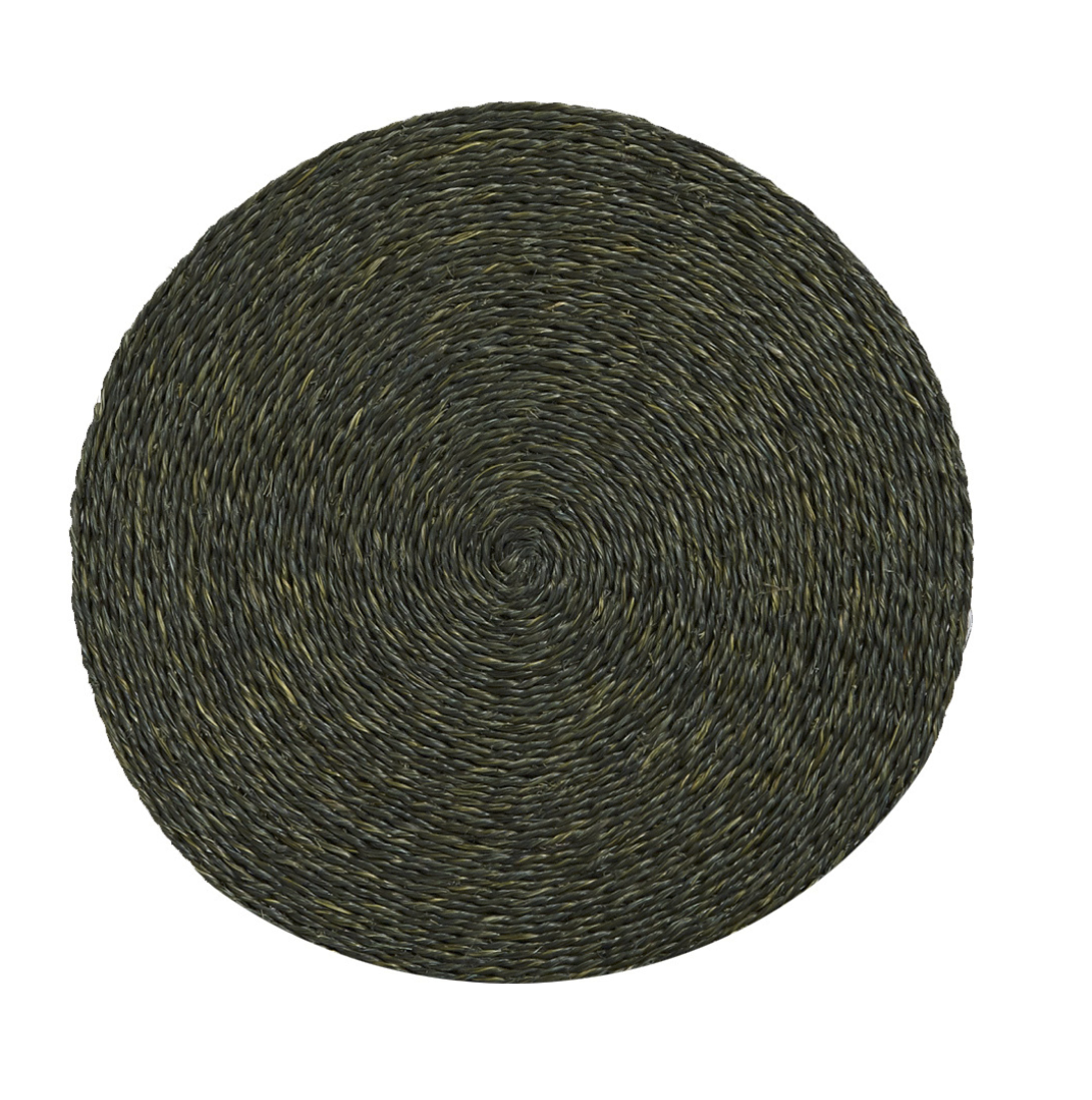 Handwoven Round Lutindzi Grass Placemats – Solid Colour Design
