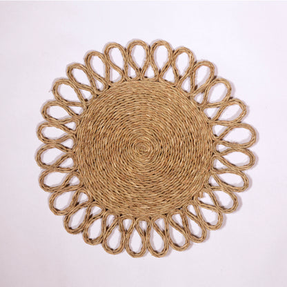 Natural Lutindzi Grass Scalloped Placemat